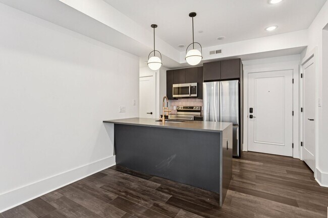 Interior Photo - Copper Boulevard