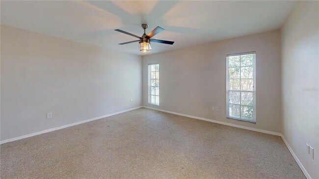 Building Photo - 7923 Ridge Pointe Dr E