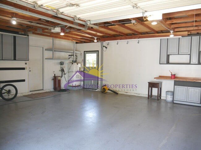 Building Photo - 3 Bed 2.5 Bath 1,766 sqft Fair Oaks Home