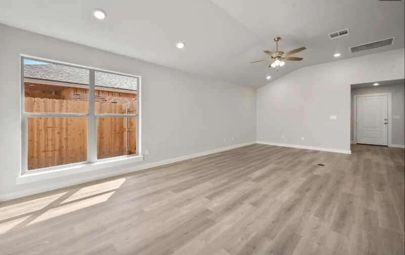 Building Photo - 2504 Abbeville Ave