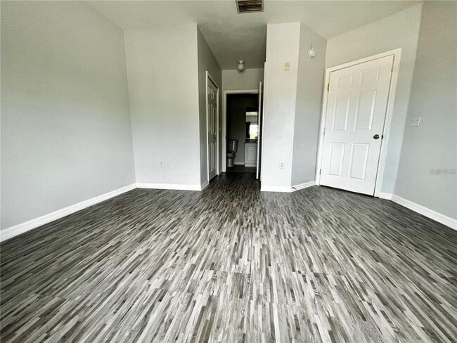 Building Photo - 6011 Skydale Way