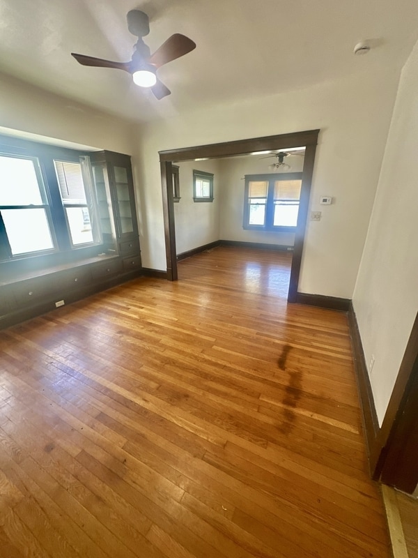Building Photo - 9611 Larnder Ave
