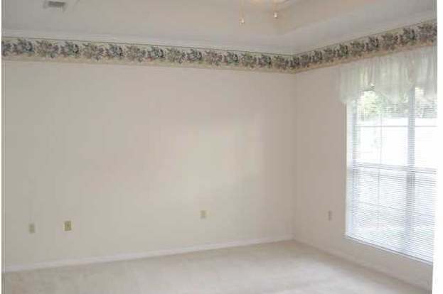 Building Photo - 4114 Oak Pointe Dr