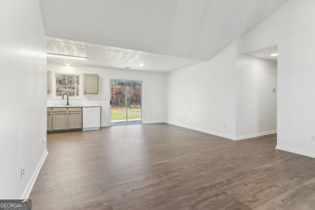 Building Photo - 410 Shenandoah Ct