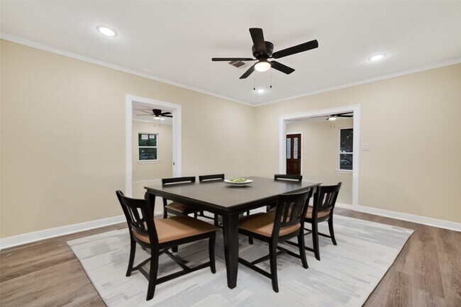 Building Photo - 2725 Avenue F