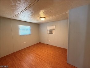Building Photo - 8028 Breeze Dr