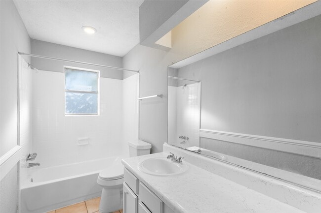 Building Photo - 2942 Heritage Colony Dr