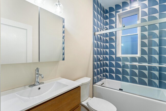 Building Photo - 6444 N Magnolia Ave