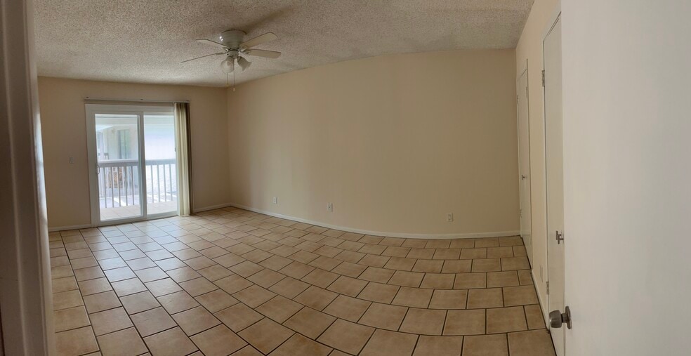 Building Photo - 695 A1A North