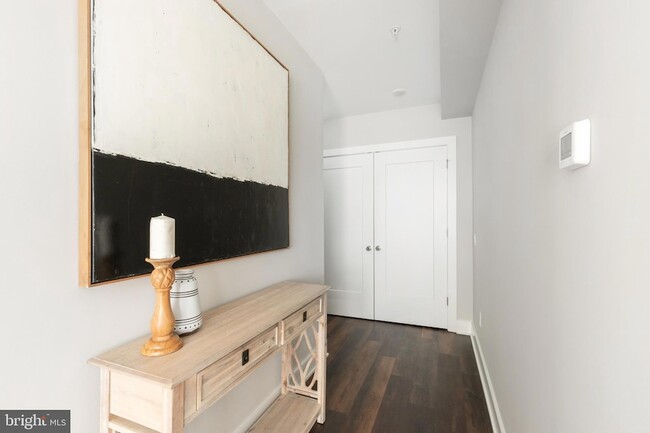 Building Photo - 45 W Haines St