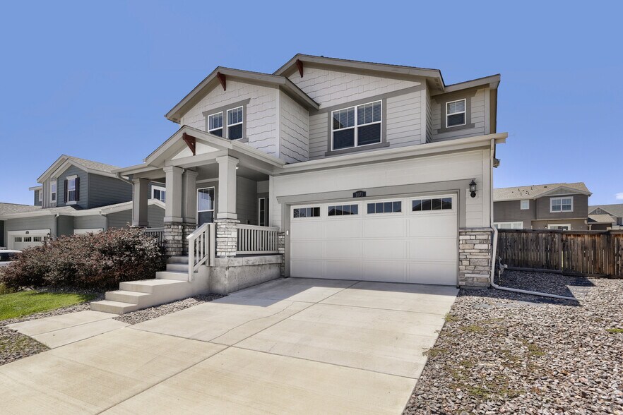 Building Photo - 1071 Black Saddle Street