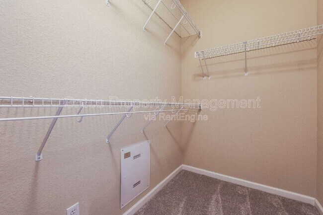 Building Photo - 9370 Las Ramblas Ct