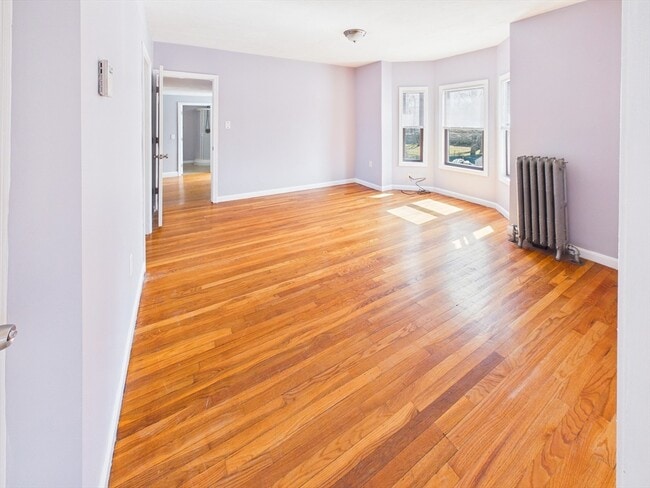 Building Photo - 1015 Hyde Park Ave