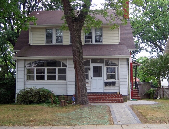 Building Photo - 6604 1st St NW