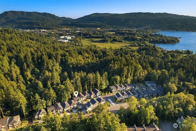 Building Photo - 22320 SE 43rd Pl