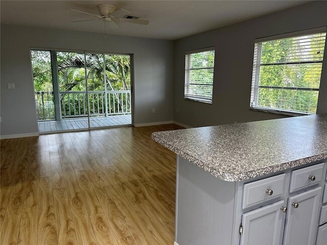 Building Photo - 109 Shore Rd