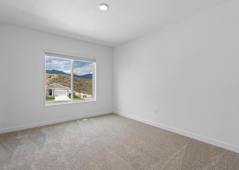 Building Photo - 7261 N Escalante Dr