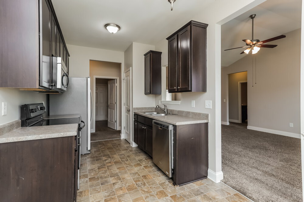 Building Photo - 547 Joneus Dr
