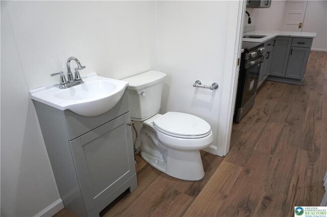 Building Photo - 128 S West St