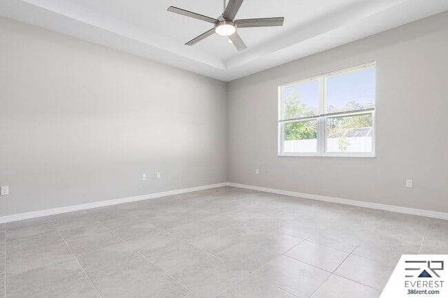 Building Photo - 60 Berkshire Ln
