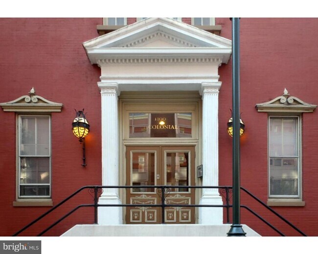Primary Photo - 1100 Spruce St