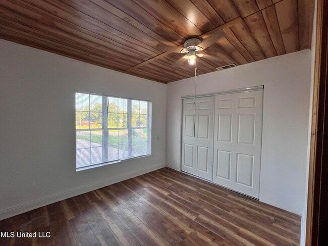 Building Photo - 11520 Klein Rd