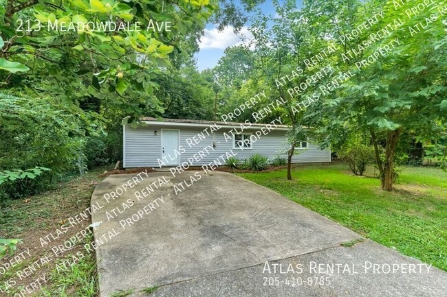 Building Photo - 213 Meadowdale Ave