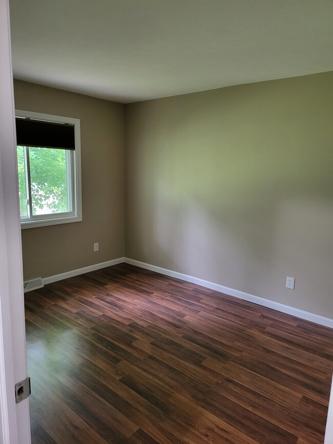 2nd Floor Bedroom #2 - 4674 Fishcreek Rd