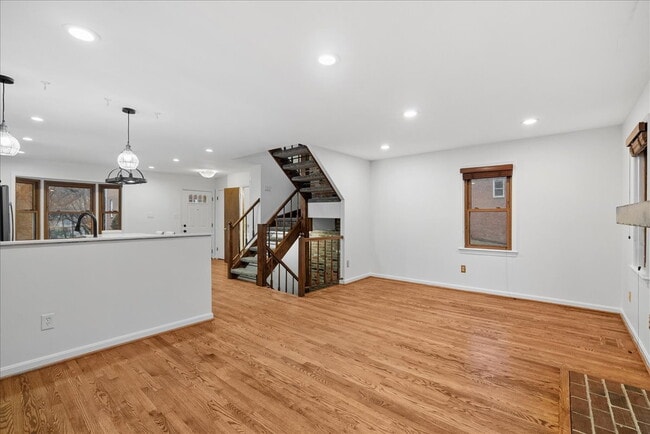 Building Photo - Rare Opportunity in the Heart of Ballston!