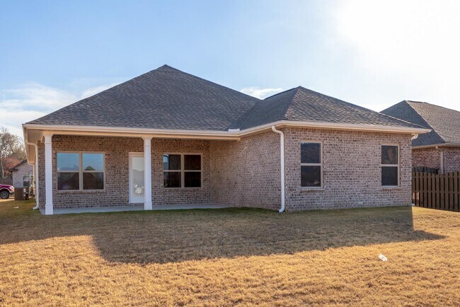 Building Photo - 6030 Margie Collins Dr SE