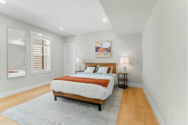 Building Photo - 86 Cypress St