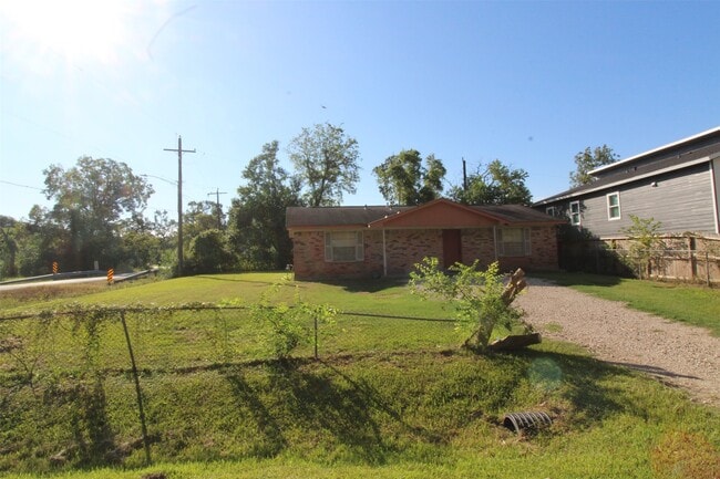 Building Photo - 5942 Glen Grove St