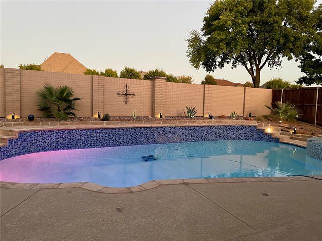 Building Photo - 1804 Briaroaks Dr