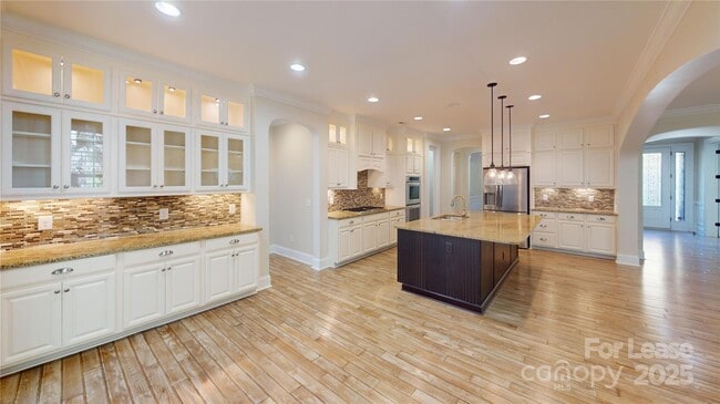 Building Photo - 11052 Preservation Park Dr