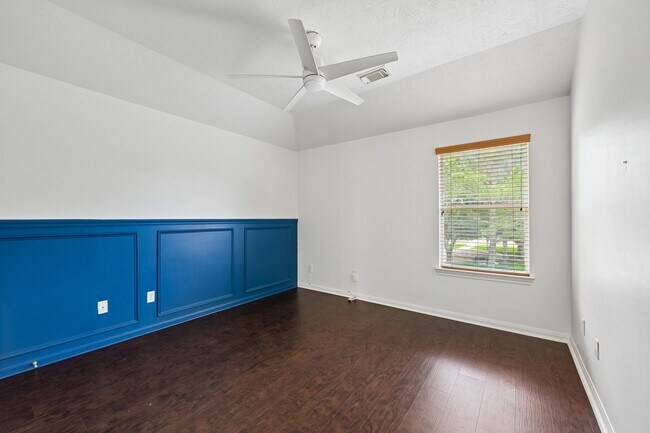 Building Photo - 20903 Ochre Willow Tr