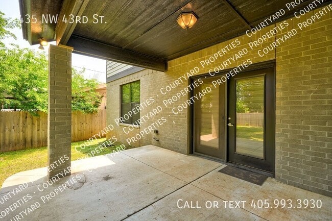 Building Photo - 1435 NW 43rd St