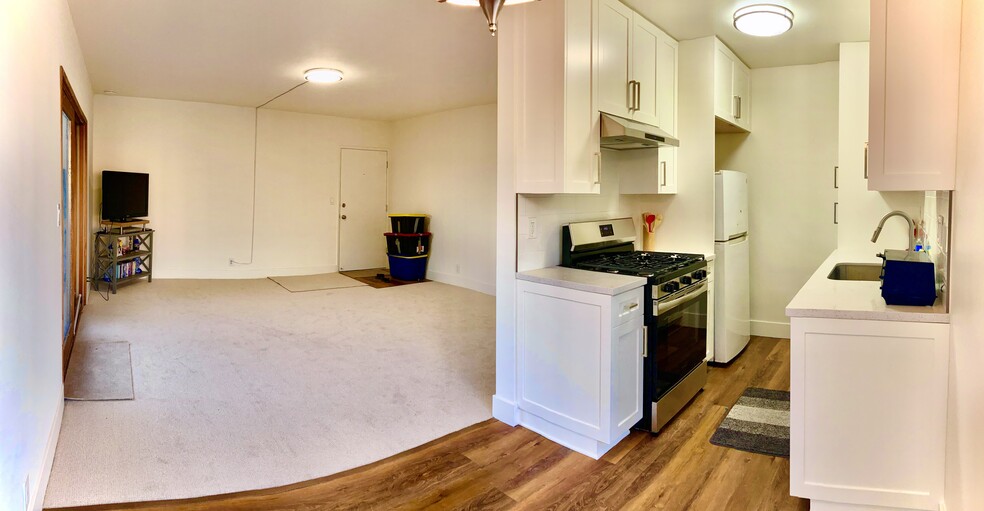 Kitchen/Living/Dining - 2921 10th St