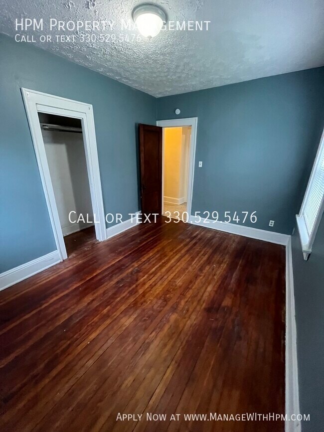 Building Photo - 724 Crosby St