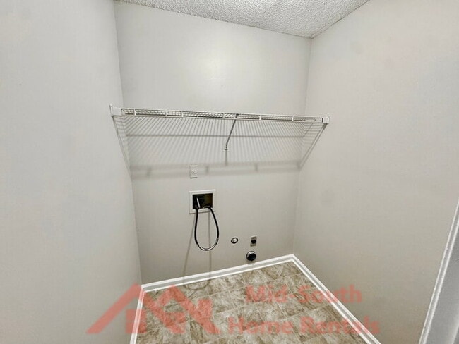 Building Photo - 5528 Ginners Dr