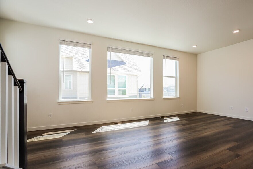 Building Photo - 18601 E 47th Pl