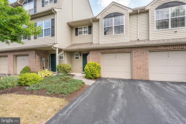 Building Photo - 112 Hawk Ct