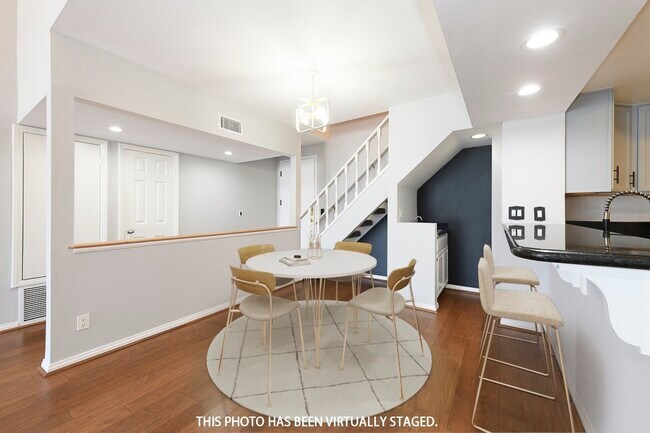 Building Photo - 11667 Gorham Ave