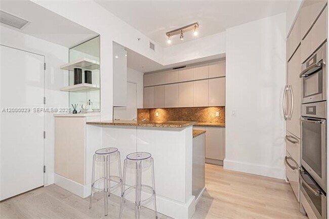 Building Photo - 50 South Pointe Dr