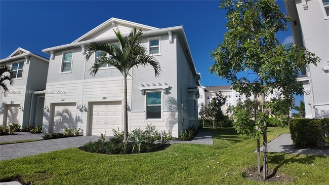 Building Photo - 830 SE grovebush Ln