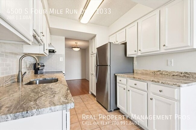 Building Photo - 4500 S Four Mile Run Dr