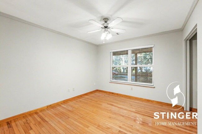 Building Photo - 3 Hilda Ave