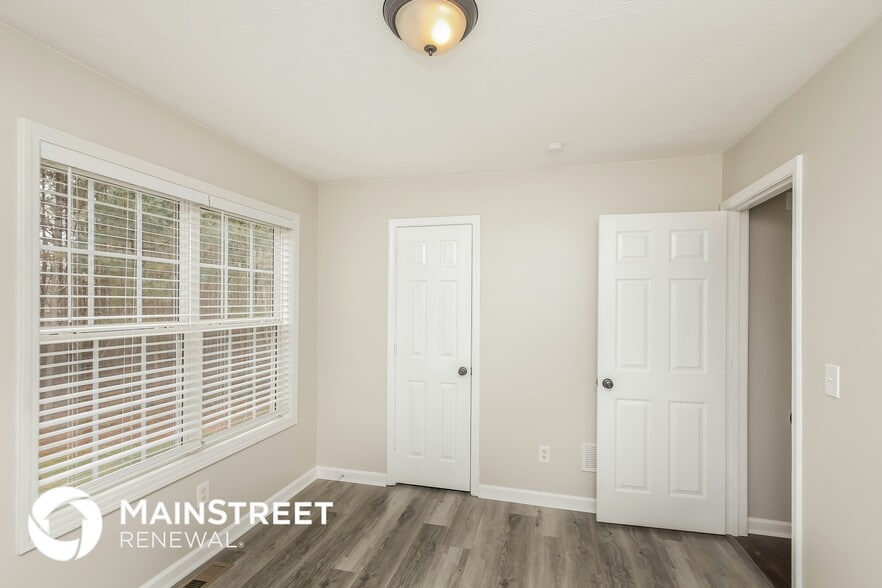 Building Photo - 34 Woodwind Dr