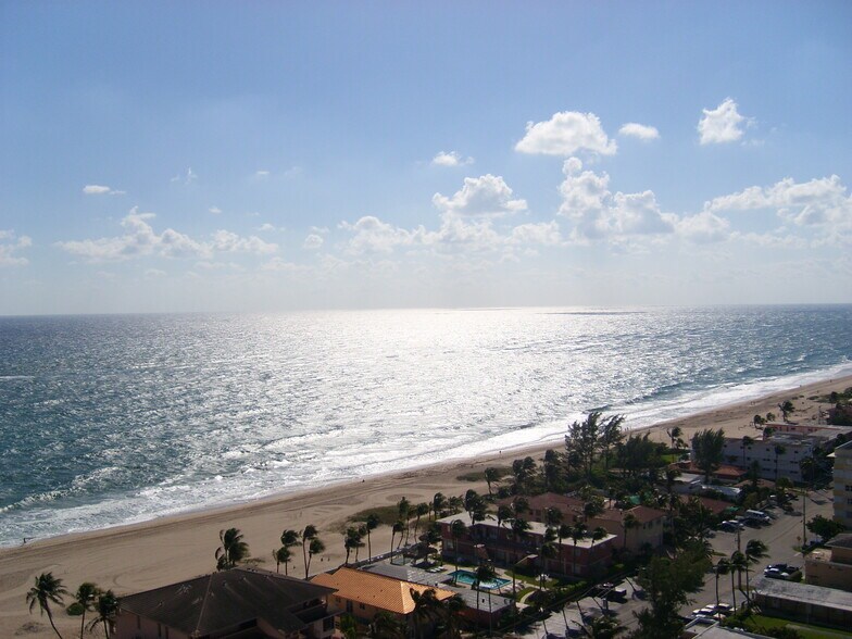 Building Photo - 111 Briny Ave