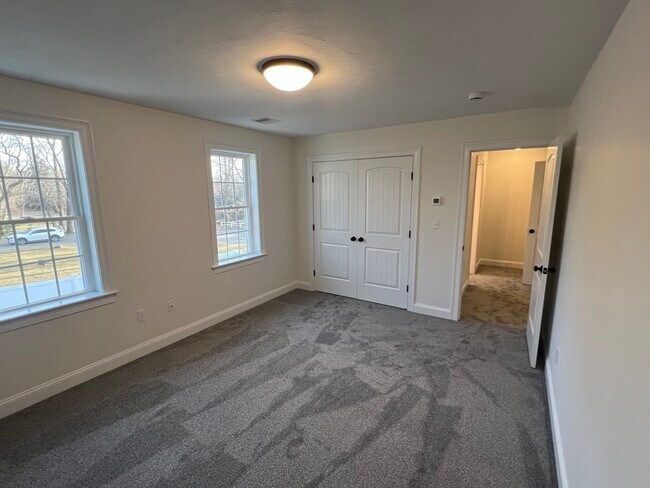 Building Photo - 2 Hummingbird Path