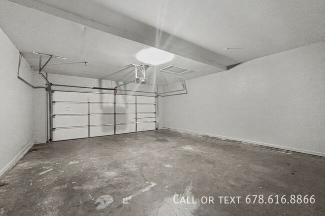 Building Photo - 2054 Appaloosa Way